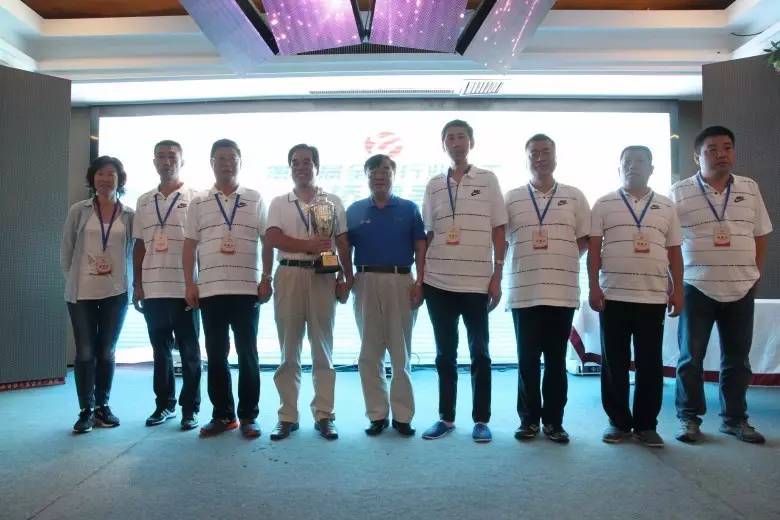 必赢766net手机版代表中国冶金体协参加第七届全国行业体协职工桥牌赛荣获冠军
